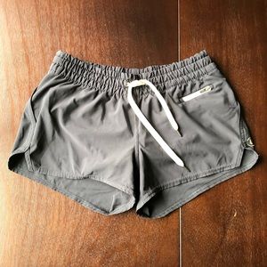 Vuori Running Shorts with Inner Brief Size Large